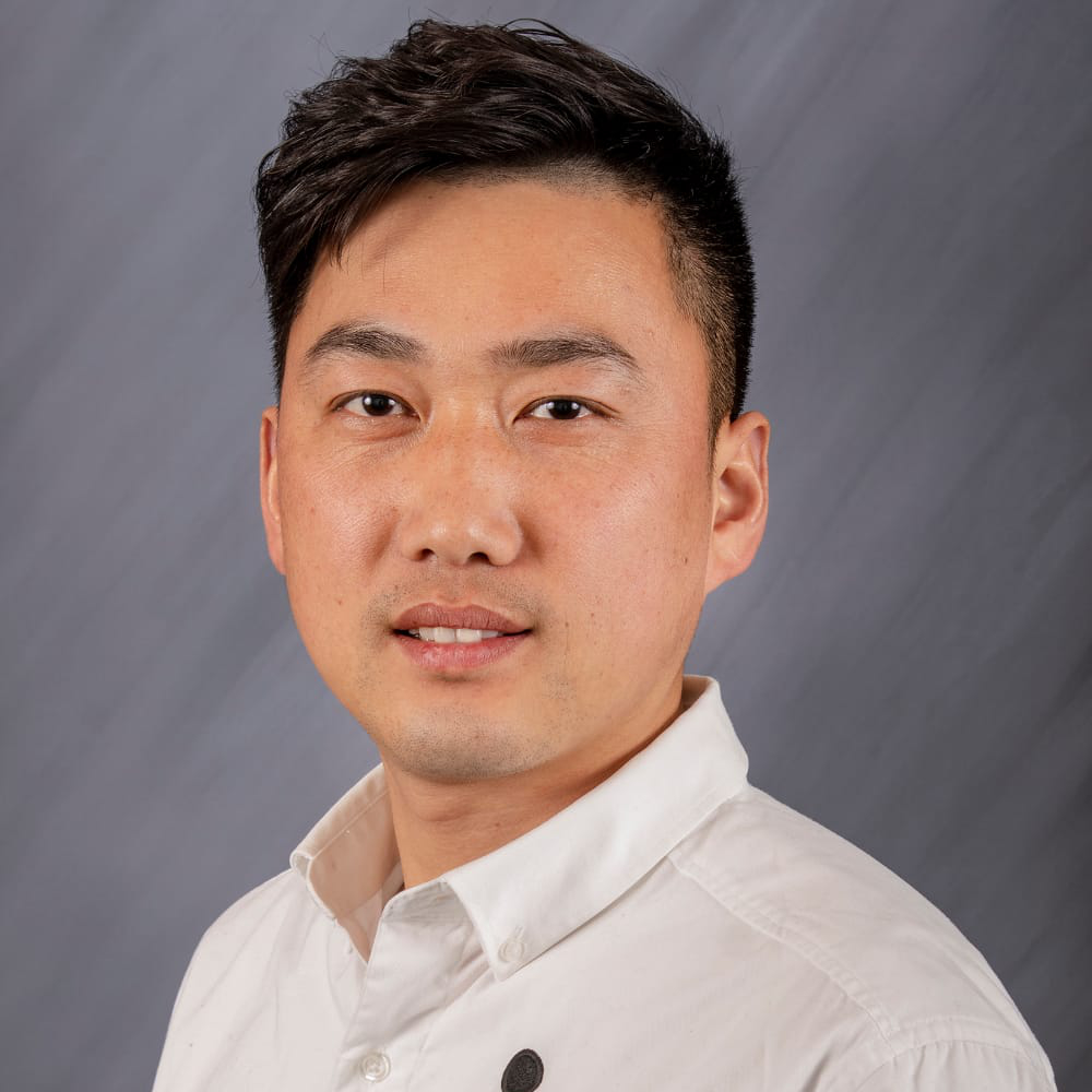 headshot of Joey Qiao
