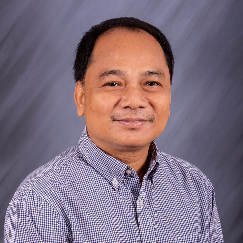 headshot of Ricky Canlas