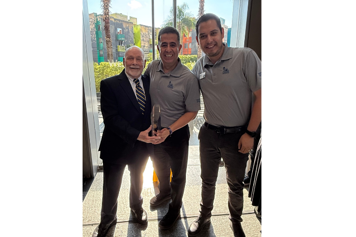From left to right: Ron Friedman, Iván Castellanos, and Rogelio Torres.